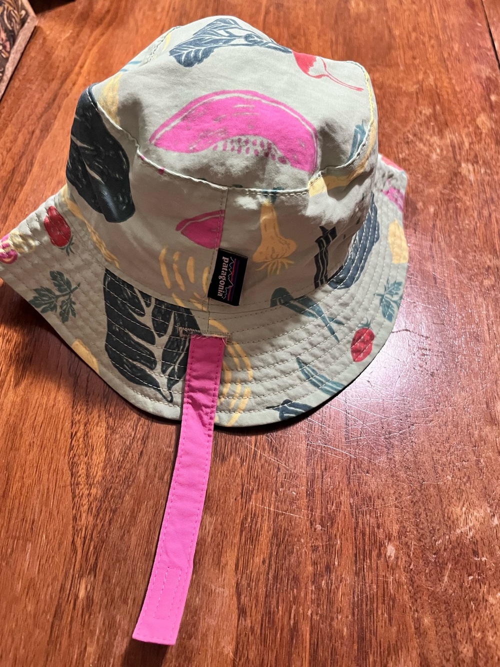 Patagonia Kids' Sun Bucket Hat — Fruits & Veggies Print